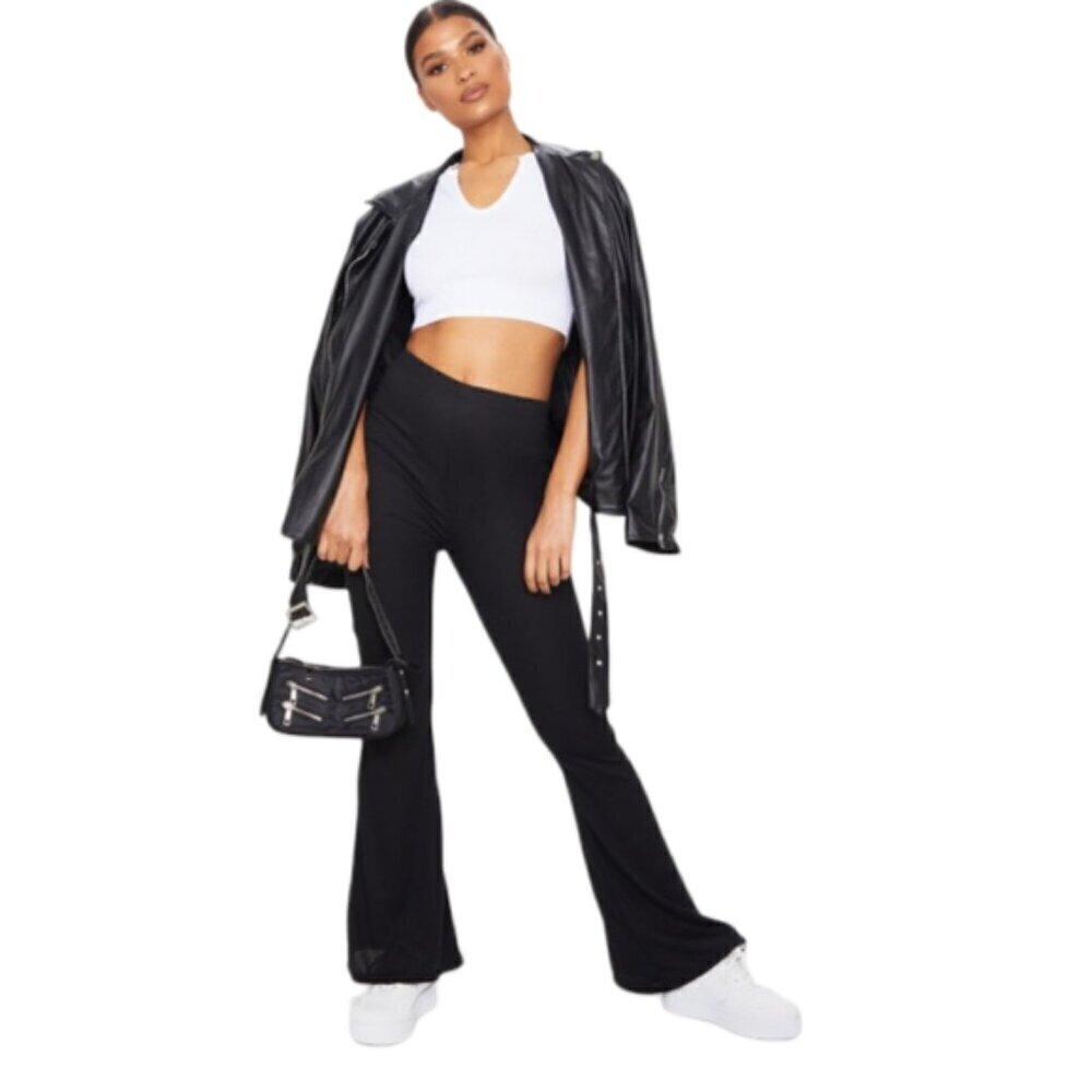 ❤️ 🆕 PRETTY LITTLE THING black ribbed flare Pants Size 4